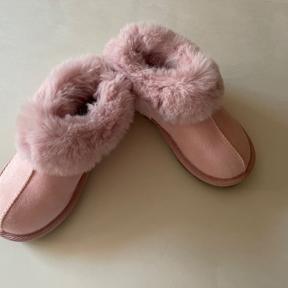 Girls Faux Fur Slippers - Two pairs - Picture 10 of 16
